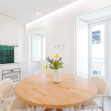 Guest house Solar Castle Downtown Lisbon