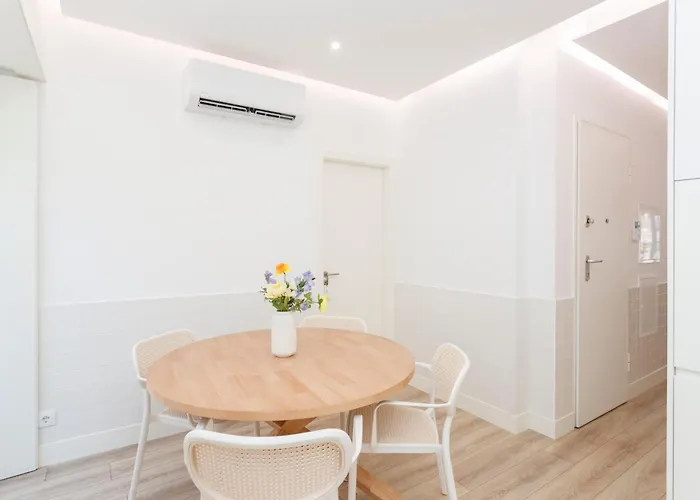 Solar Castle Downtown Guest house 3*