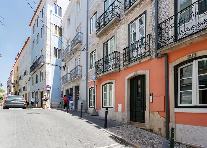 Solar Castle Downtown 3*