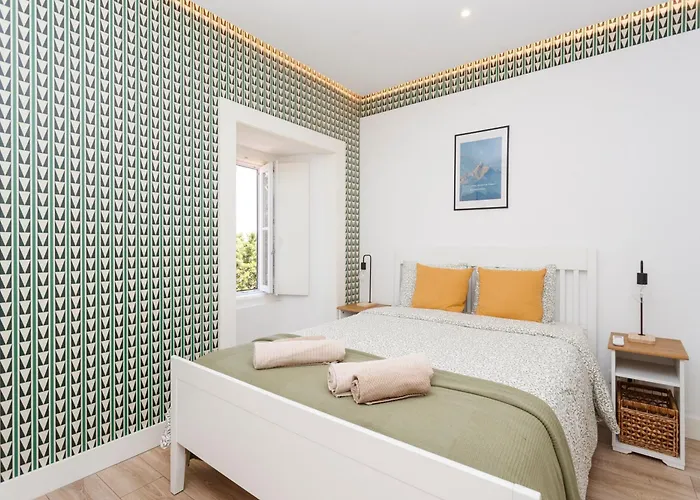 Guest house Solar Castle Downtown Lisbon